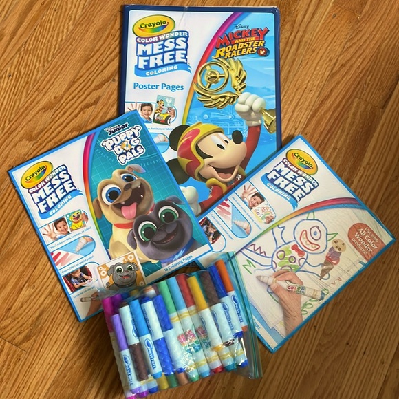 Crayola Other - NEW color wonder books with markers